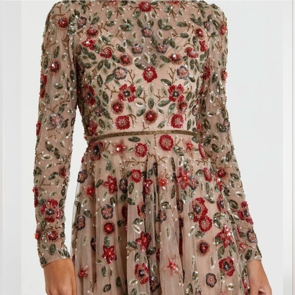 Mac Duggal Beige Embellished High Neck Long Sleeve A Line Gown Size 14 - Picture 3 of 9